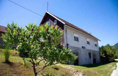 Cedanj Cabina | Holiday Home Colnar