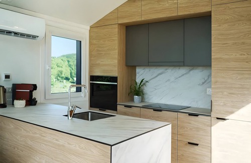 Wildenranna Casa | Holiday Home 'Family Getaway – Modern Tiny' with Wi-Fi and Air Conditioning