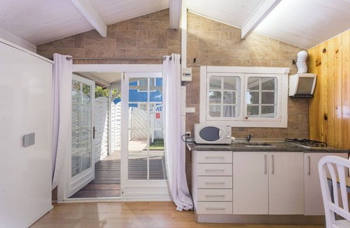 Oliva Casa | Holiday Home 'Fama' with Shared Pool, Private Terrace and Wi-Fi