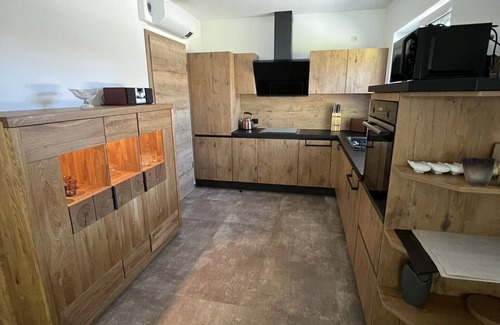 Klausdorf Casa | Casa de vacaciones 'Ferienhaus Am Nationalpark' con vistas al lago, Wi-Fi y aire acondicionado