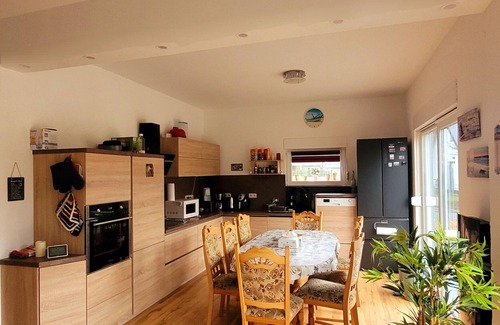 Warin Casa | Holiday Home 'Ferienhaus Schw Agnes' with Lake View, Private Terrace and Wi-Fi