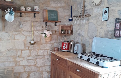 Gaillac-d'Aveyron Casa | Holiday Home 'La Petite Authentique' with Private Terrace