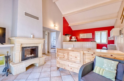 Salignac-Eyvignes Casa | La Grange de Léo – Gran casa familiar con piscina climatizada compartida en el corazón del Périgord Noir