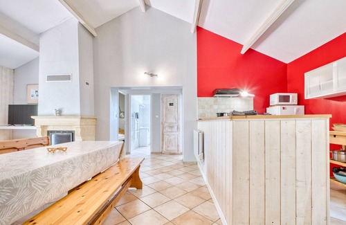 Salignac-Eyvignes Casa | La Grange de Léo – Gran casa familiar con piscina climatizada compartida en el corazón del Périgord Noir