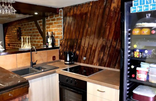 Gornji Kneginec Casa | Holiday Home Frieden - Three Bedroom Holiday Home with Swimming Pool