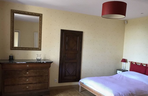 Montreuil-Juigne Otro | Casa de vacaciones 'Gîte De Charme Bord De La Mayenne' con terraza compartida y Wi-Fi