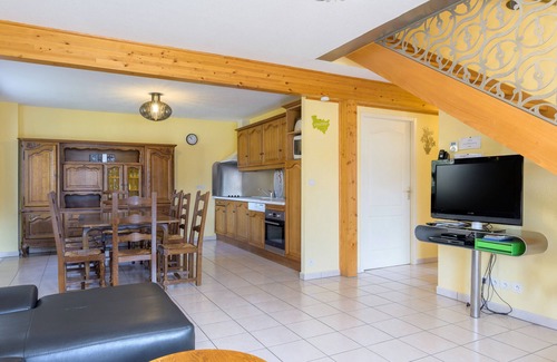 Rupt-sur-Moselle Casa | Casa de vacaciones 'Gîte Cerf' con terraza privada, Wi-Fi y aire acondicionado