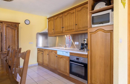 Rupt-sur-Moselle Casa | Casa de vacaciones 'Gîte Cerf' con terraza privada, Wi-Fi y aire acondicionado