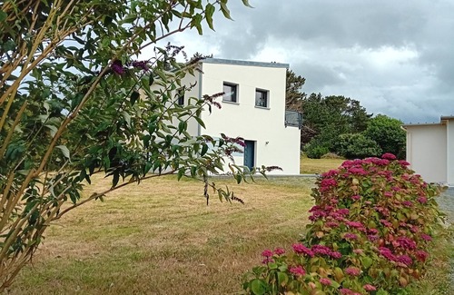 Pleumeur-Bodou Casa | Casa de vacaciones "Gite Jours Tranquilles" con terraza privada y Wi-Fi