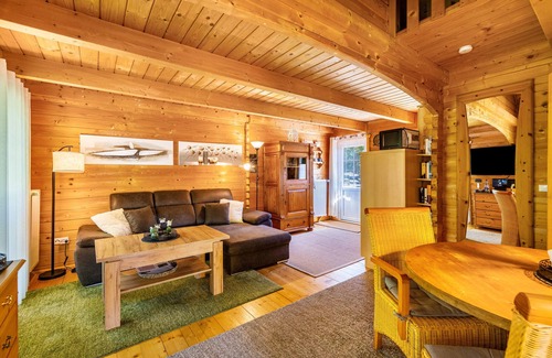 Steinbild Casa | Casa de vacaciones 'Haus Miriam' con terraza privada, jardín privado y Wi-Fi