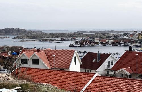 Kungshamn Casa | Holiday home in beautiful Kungshamn perfect for two families