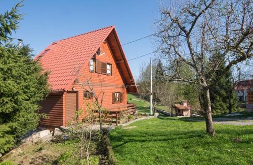 Brod Moravice Casa | Holiday Home in Gorski Kotar with Pool