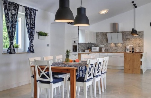 Sveta Nedelja Casa | Casa de vacaciones en Nedešćina con Terraza, Acondicionador, WIFI, Lavadora (4816-1)
