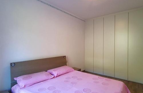 Poppino Casa | Holiday home in Poppino near lake