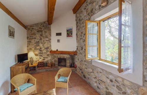 Tautavel Casa | Holiday Home in Tautavel near Gorges & Museum