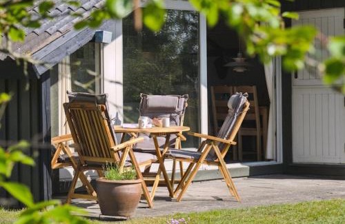 Bratten Strand Casa | Holiday Home Irlin - 600m from the sea by Interhome