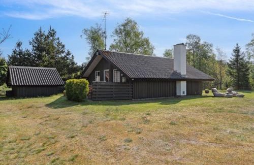 Bratten Strand Casa | Holiday Home Irlin - 600m from the sea by Interhome