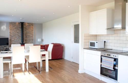 Tarskavaig Casa | Holiday Home Joan's House by Interhome