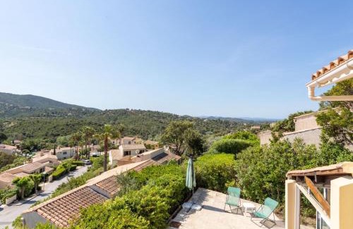 La Londe-les-Maures Casa | Holiday Home Le Belvédère by Interhome