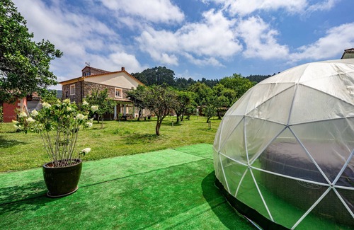 Novales Casa | Casa de vacaciones 'La Casuca Del Músico' con vistas a la montaña, piscina privada y Wi-Fi