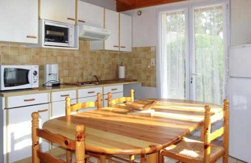 La Tranche-sur-Mer Casa | Holiday Home Les Etrilles by Interhome