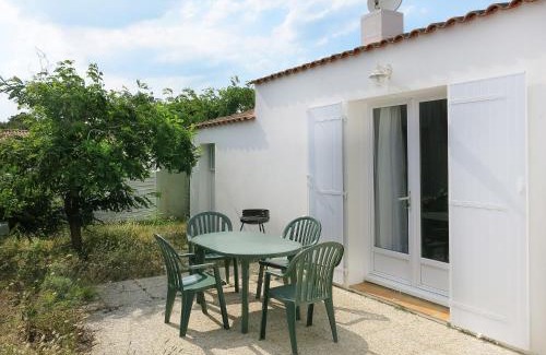 La Tranche-sur-Mer Casa | Holiday Home Les Hippocampes by Interhome