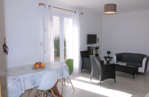 La Tranche-sur-Mer Casa | Holiday Home Les Hippocampes by Interhome
