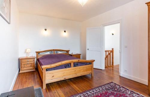 Dives-sur-Mer Casa | Holiday Home Le Mimosa Normand by Interhome