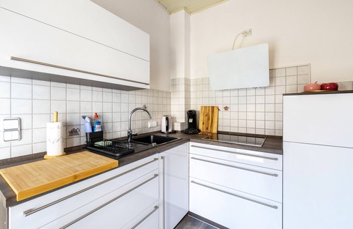 Bottrop Apartamento | Casa de vacaciones 'Lichtblick' con terraza privada, jardín compartido y Wi-Fi