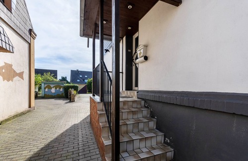 Bottrop Apartamento | Casa de vacaciones 'Lichtblick' con terraza privada, jardín compartido y Wi-Fi