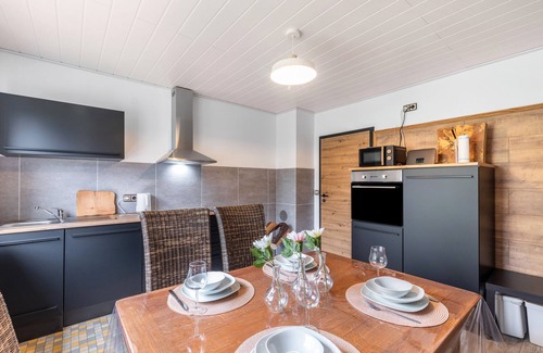 Seesbach Casa | Casa de vacaciones 'Liebe' con jardín comunitario, balcón y WiFi