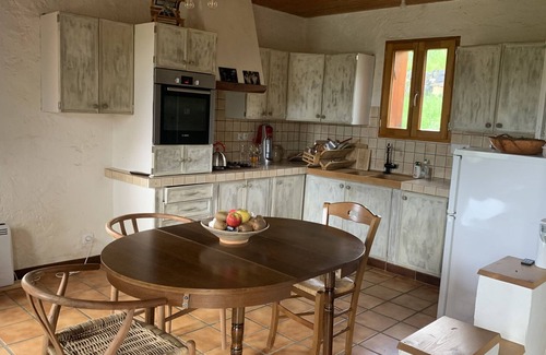 Pebrac Casa | Casa de vacaciones 'Maison Insolite De Mi-montagne' con vistas a la montaña, terraza y Wi-Fi