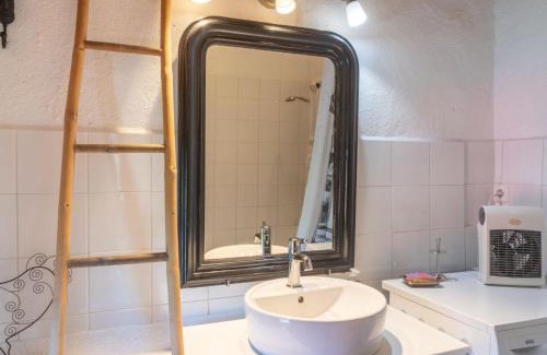 Chiddes Casa | Holiday Home Marguerite by Interhome