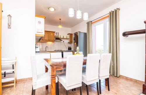Pirovac Casa | Holiday Home Marinela - Four Bedroom Holiday Home with Swimming Pool