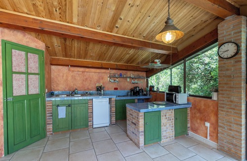 Courry Casa | Casa de vacaciones 'Mas Le Bragalou' con vistas a las montañas, piscina privada y Wi-Fi