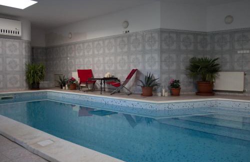 Merenye Casa | Holiday Home Melinda