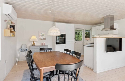 Hou Casa | Holiday home – near beach, harbour and nature