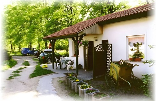 Densow Casa | Casa de vacaciones cerca del bosque y lagos