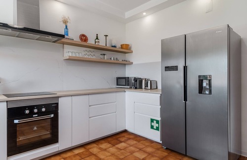 Palhais Casa | Casa de Vacaciones 'Palmela Sunset Villa' con Vista a la Montaña, Piscina Privada y Wi-Fi