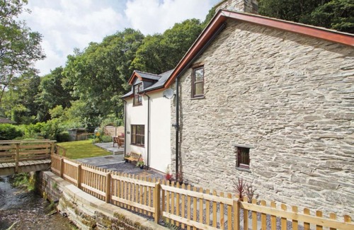 Aberhosan Casa | Holiday Home Pantpereg