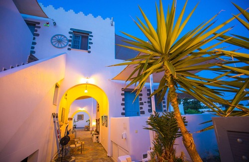 Grikos Casa | Casa de vacaciones 'Pico Bello Patmos 24' con vistas a la montaña, Wi-Fi y aire acondicionado