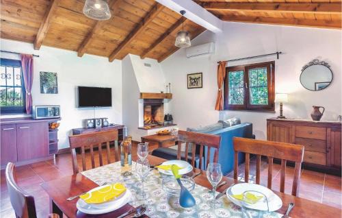 Loborika Casa | Holiday Home Radeki Glavica With Fireplace I