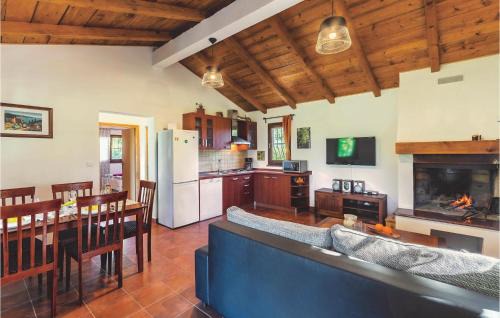 Loborika Casa | Holiday Home Radeki Glavica With Fireplace I