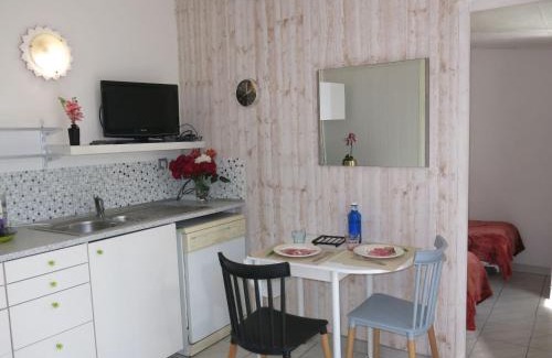 Bourgenay Casa | Holiday Home Roses Tremières by Interhome