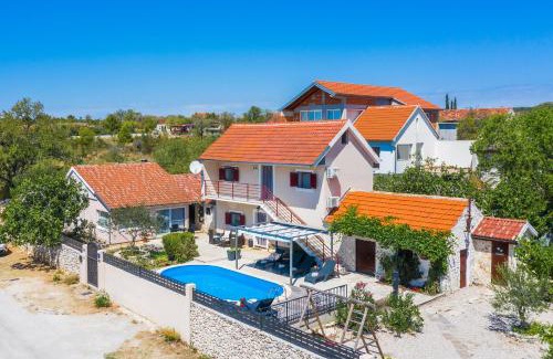 Sonkovic Villa | Holiday Home Rosko