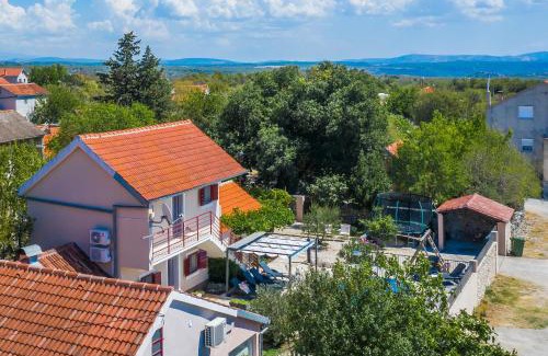 Sonkovic Villa | Holiday Home Rosko