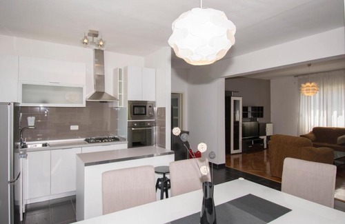 Valdebek Casa | Holiday home Rovere