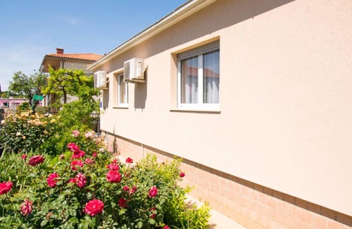 Valdebek Casa | Holiday home Rovere