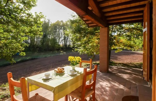 Montieri Apartamento | Casa Vacanze 'San Michele - La Valle' con Vista a la Montaña, Piscina Compartida y Aire Acondicionado