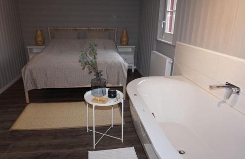 Tabarz Apartamento | Holiday home "Schwedenhaus Bad Tabarz"
